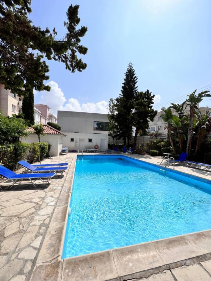 Pafia Sunbeach Townhouse Paphos Exteriör bild
