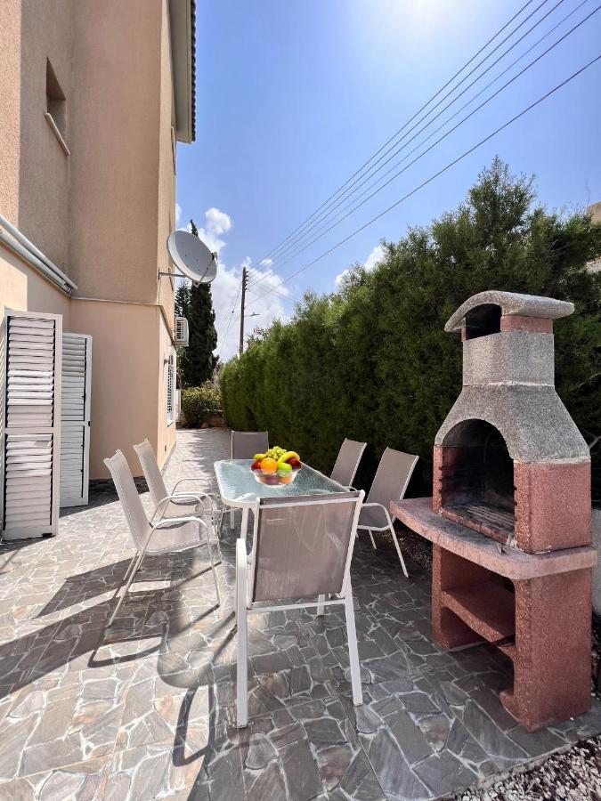 Pafia Sunbeach Townhouse Paphos Exteriör bild